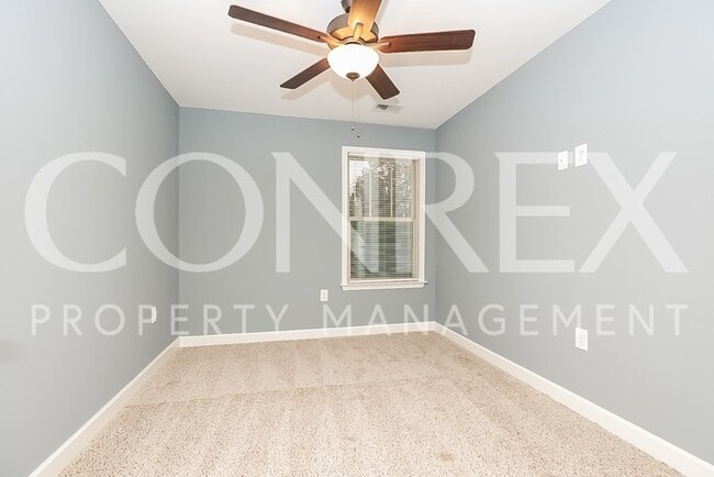 Building Photo - Beautiful 3 Bedroom Townhome in Lebanon, TN!