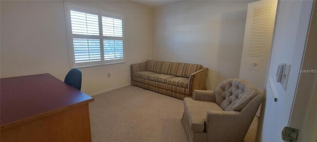 Building Photo - 13850 Oakwood Ln