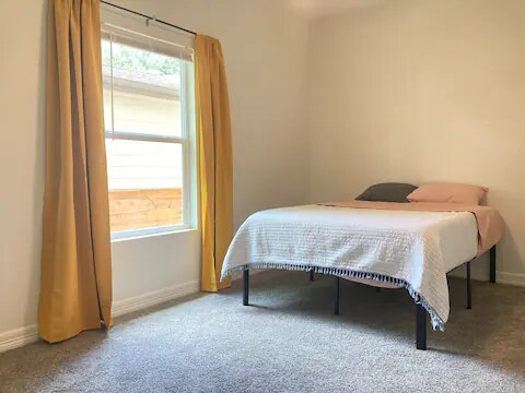 Building Photo - 8110 Helmers St