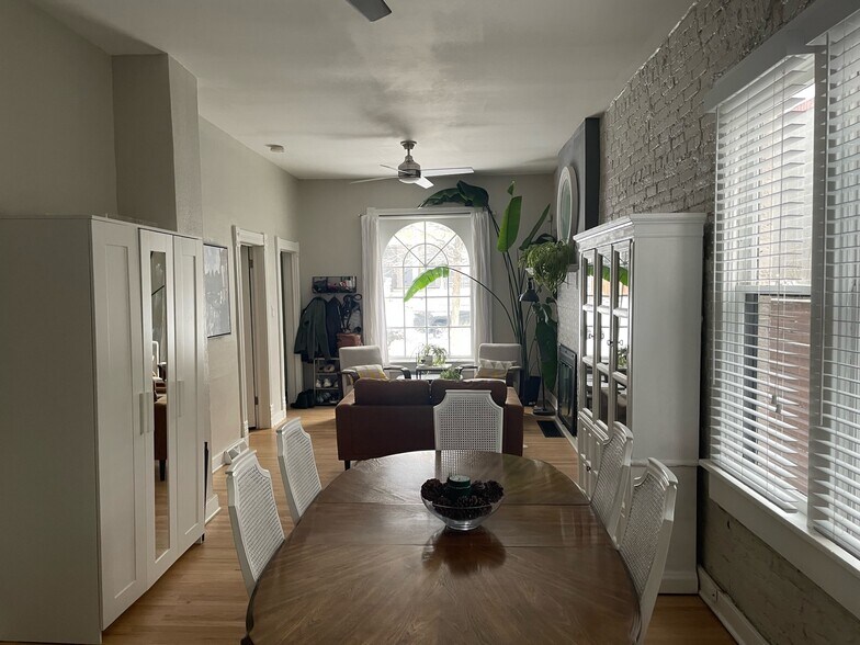 Dining/Sitting Room - 2119 S Sherman St