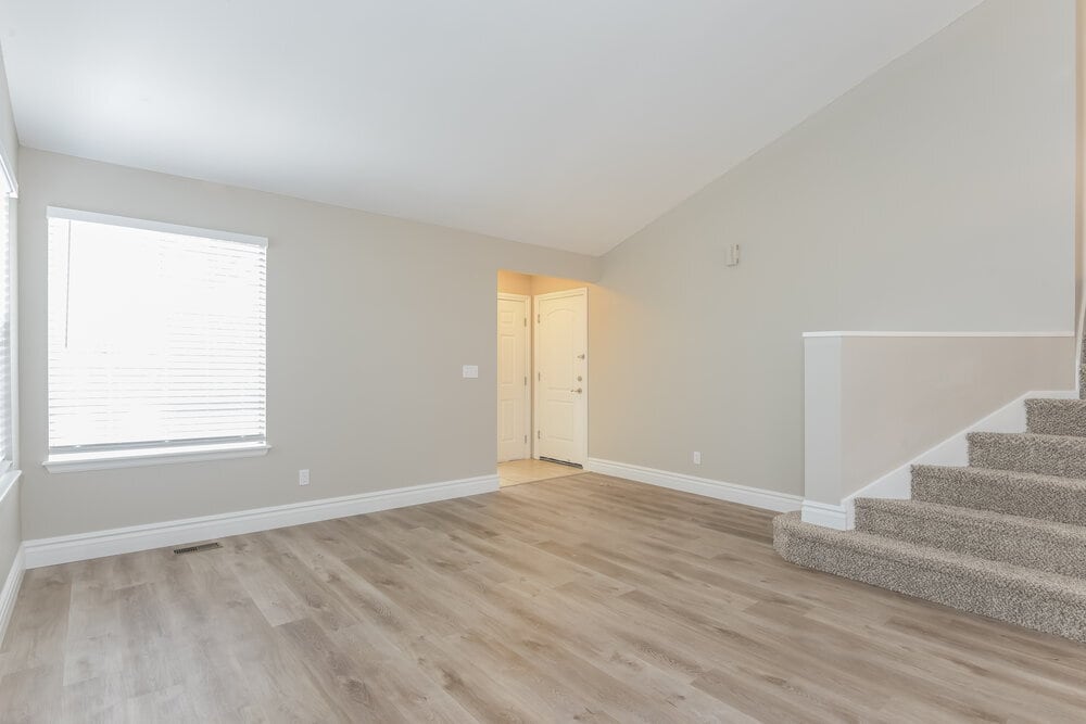 Building Photo - 7647 Halleys Dr