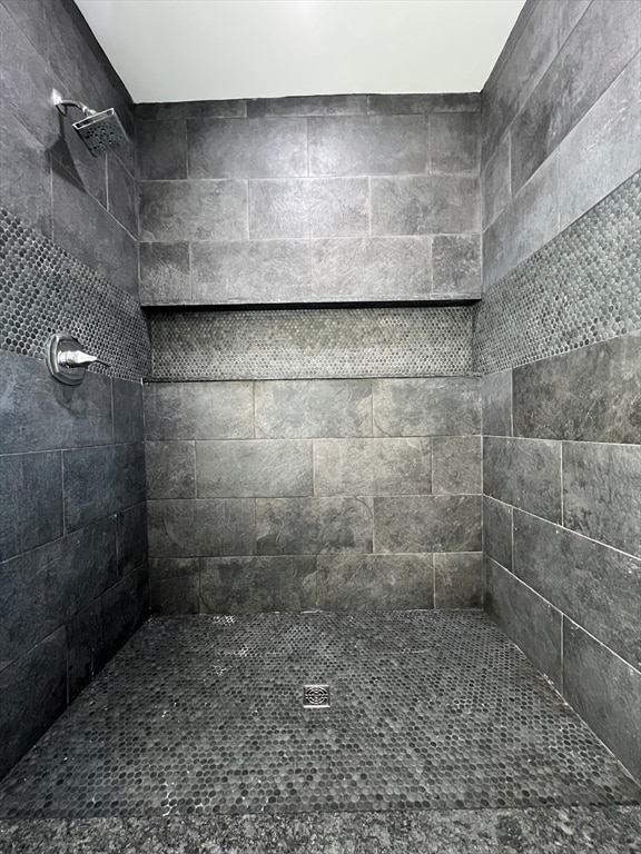 Building Photo - 318 Main St