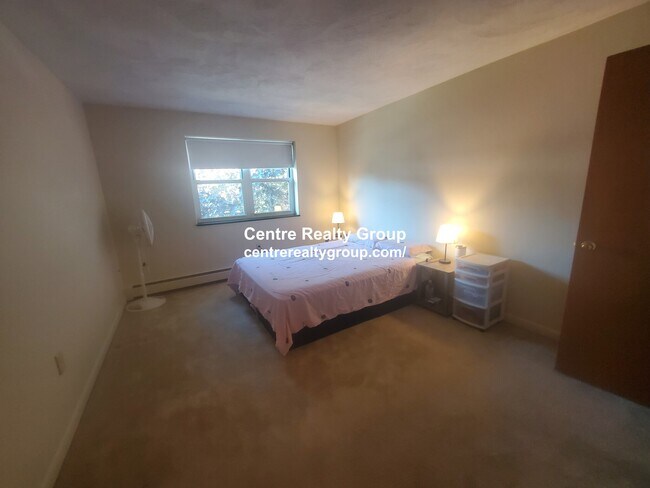 Building Photo - 155 Lexington St