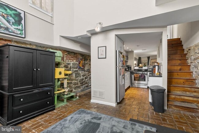 Building Photo - 787 S 3rd St