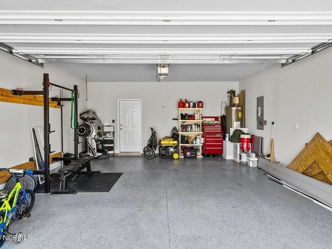 Building Photo - 615 Overland Ct