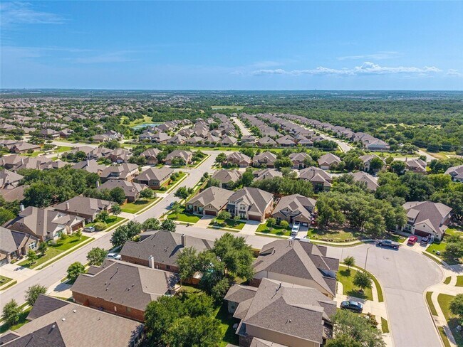 Building Photo - 228 Lockhart Lp