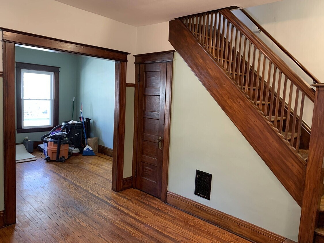 Living & dining rooms - 47 Nicholson St