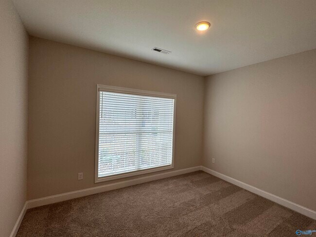 Building Photo - 122 Burdine St