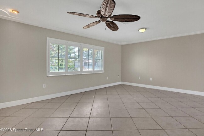 Building Photo - 410 Sparrow Dr