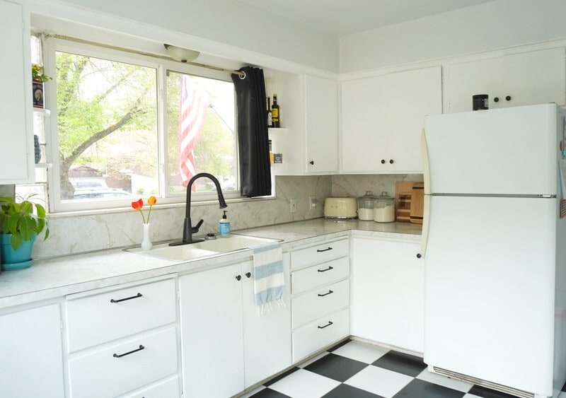 Building Photo - 535 E 400 N