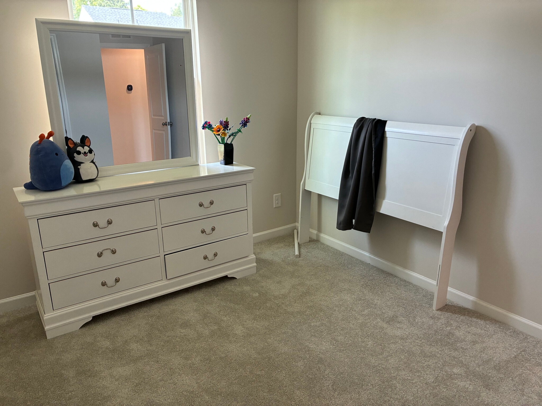 Building Photo - Room in Townhome on Tarik Ln
