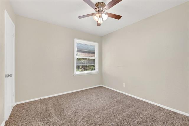 Building Photo - 2539 Hillsboro Ave