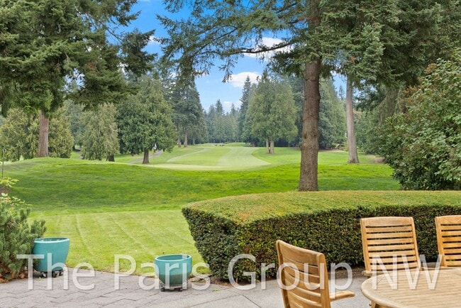 Building Photo - Gorgeous 3,400sf Golf Course Craftsman on Sahalee Country Club’s 7th Green