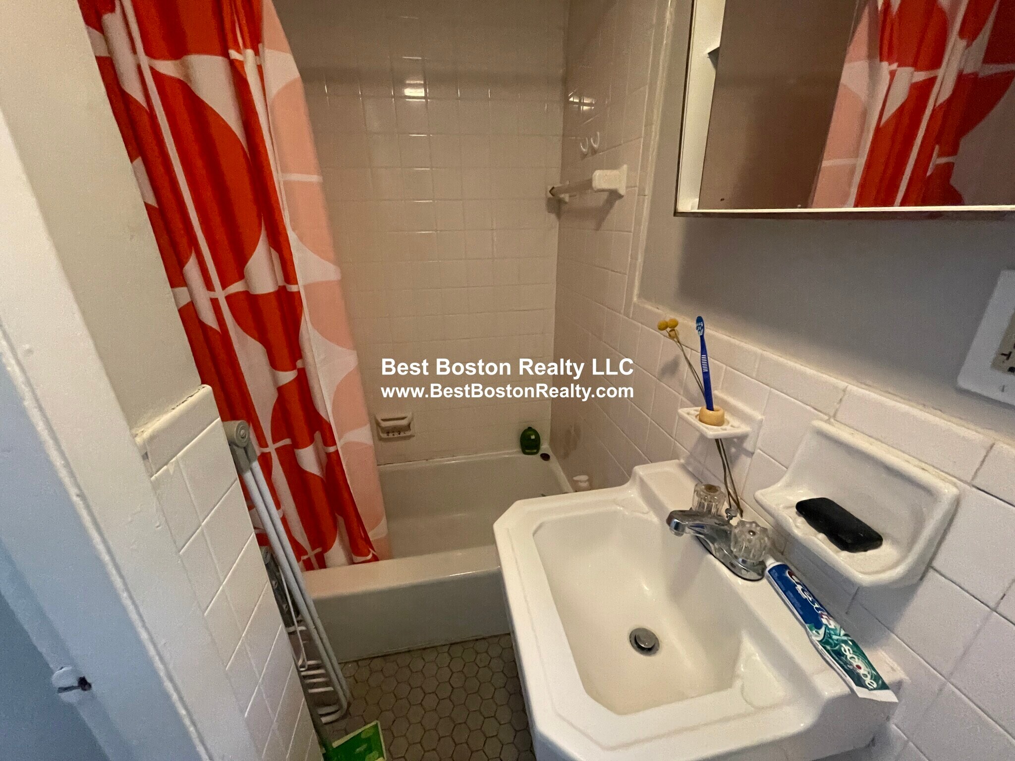 Building Photo - 7 Elmer St