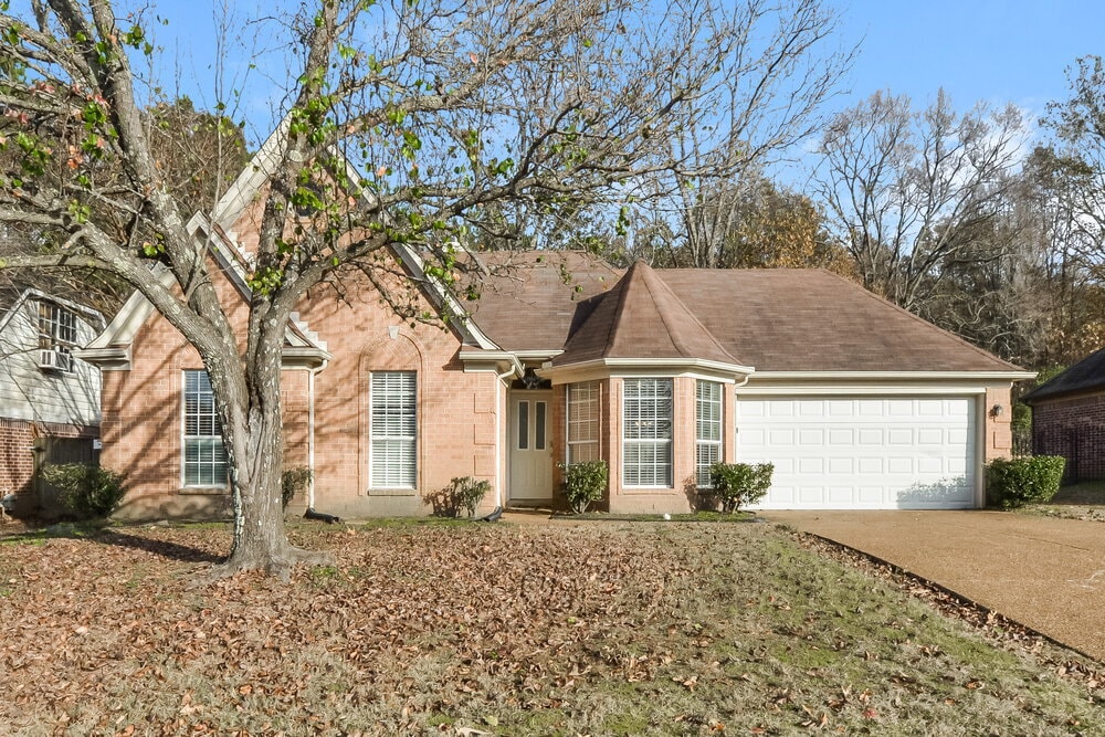 Building Photo - 5780 Lancaster Dr