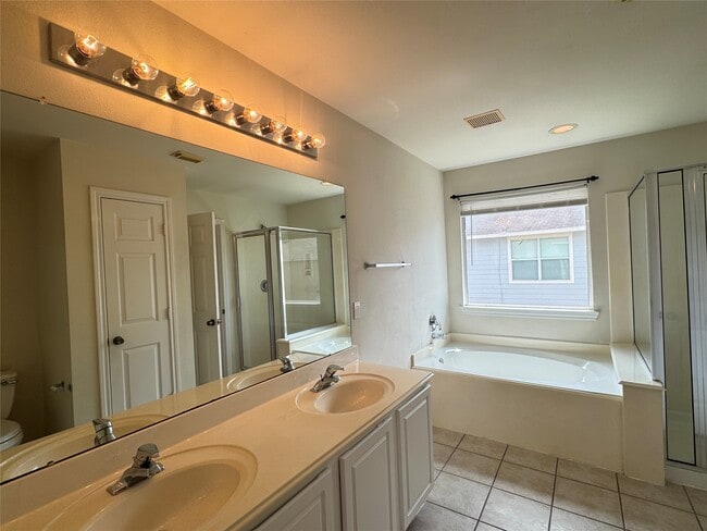 Building Photo - 16527 Beckland Ln