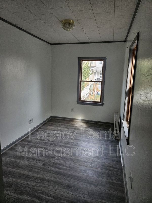 Building Photo - 203 Florida Ave
