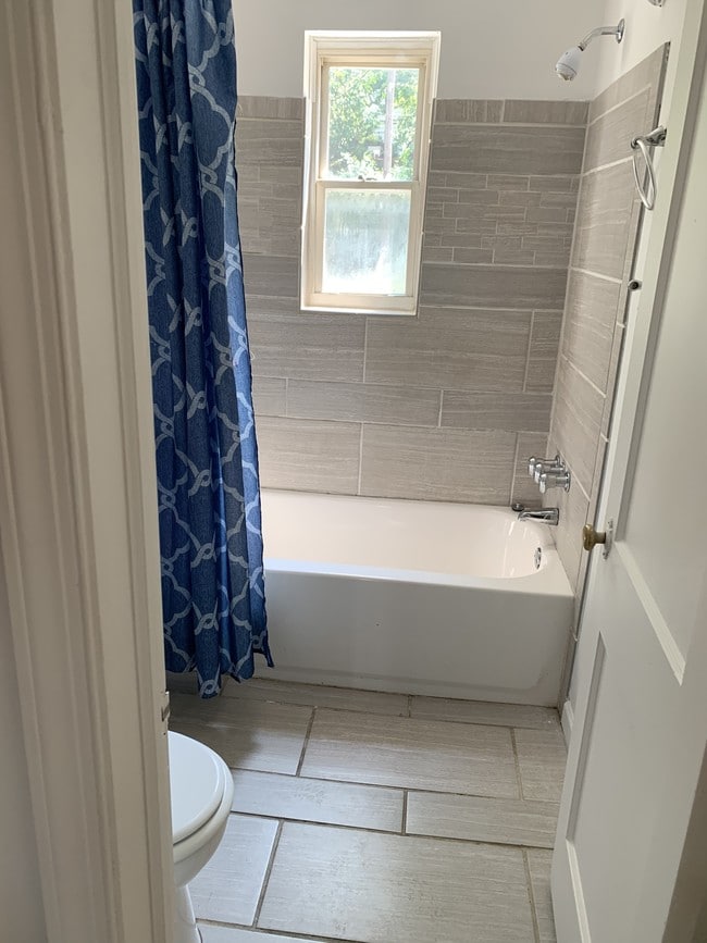 Building Photo - 4627 E Capitol St SE