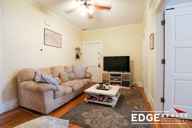 Building Photo - 18 Fuller St