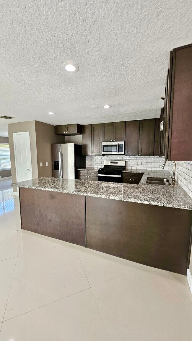 Building Photo - 19711 Canyon Gate Ct