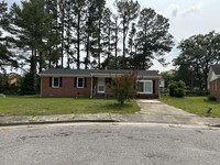 Building Photo - 105 Fort Dr