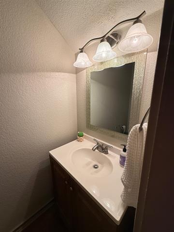 Building Photo - 5644 Giddyup Ln