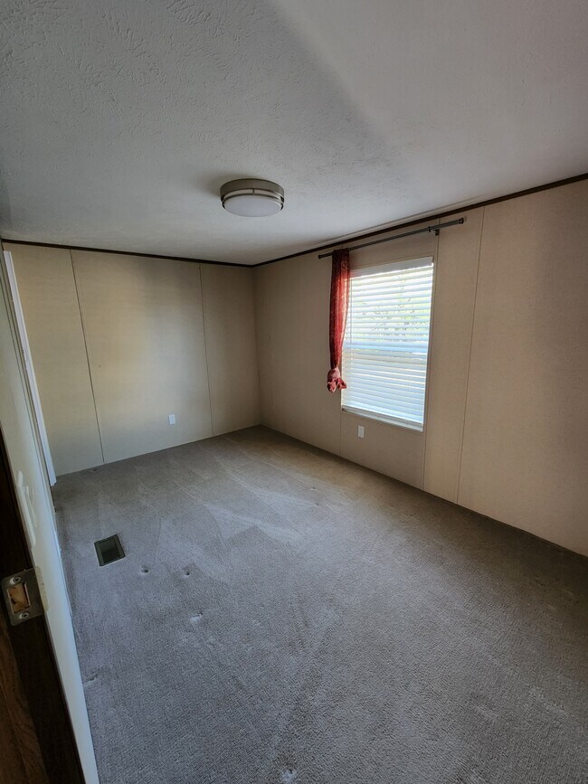 Building Photo - 616 Co Rd 118B