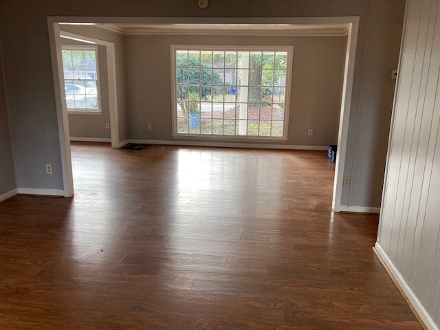 3 Bedroom 2 Bath Home for Rent with 1/3 acre yard in South Pinepoint Subdivision of West Ashley - 1934 Ivy Hall Rd