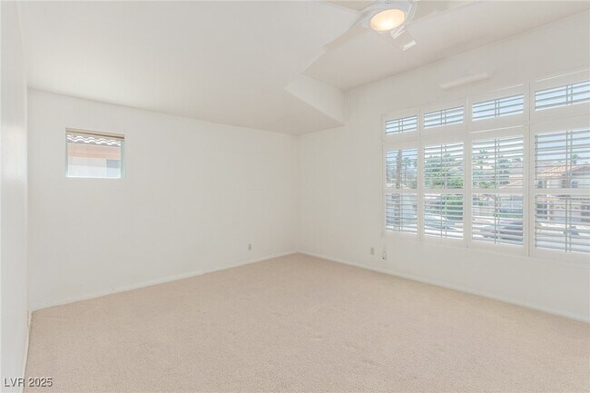 Building Photo - 3030 Cooper Creek Dr