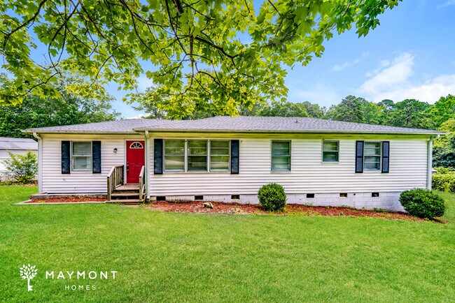 Primary Photo - 2405 Reed Rd NE