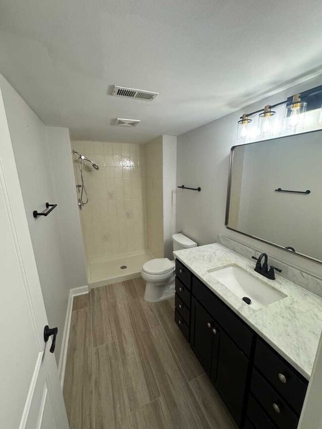 Building Photo - 15438 Sulky Dr