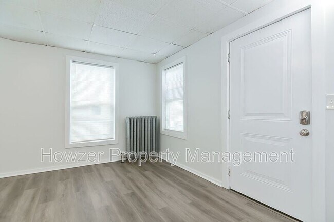 Building Photo - 109 Green St