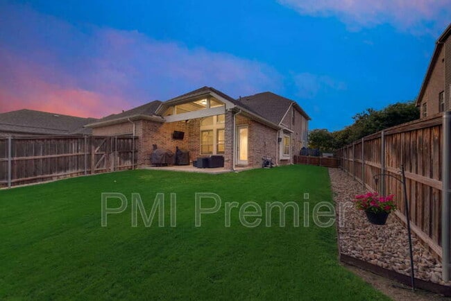 Building Photo - 1212 Arrow Park Way