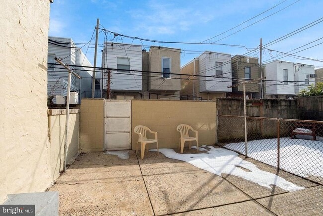 Building Photo - 2513 S Percy St