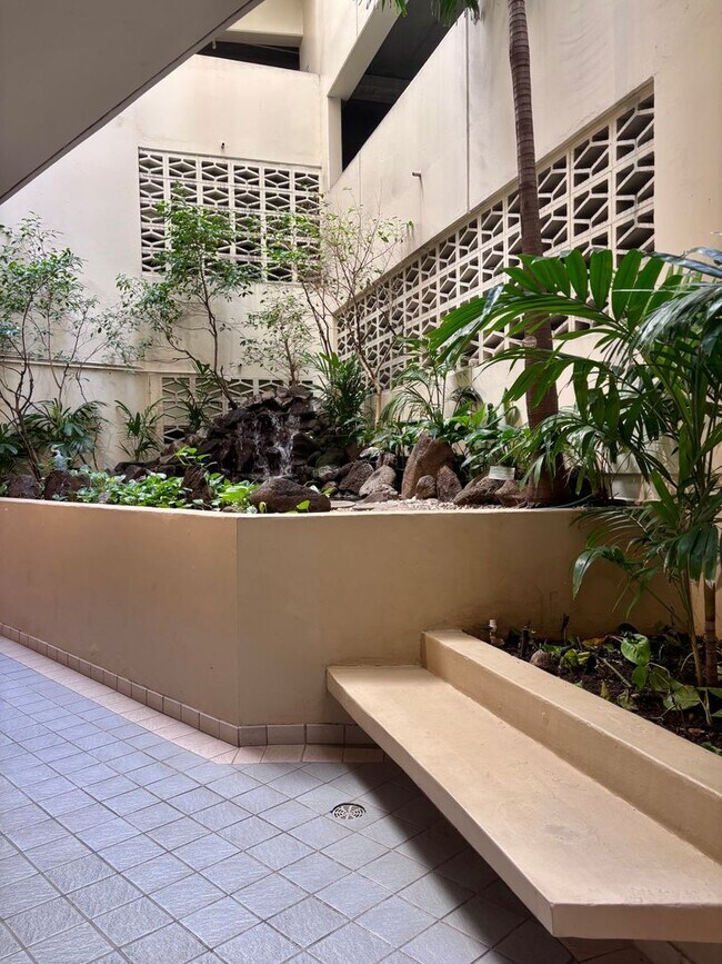 Building Photo - For Rent | A 3 Bedroom, 3 Bathroom, with 1 Assigned Parking Stall at Waipuna