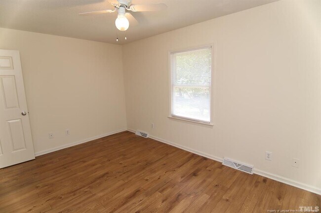 Building Photo - 6114 Deerwood Pl