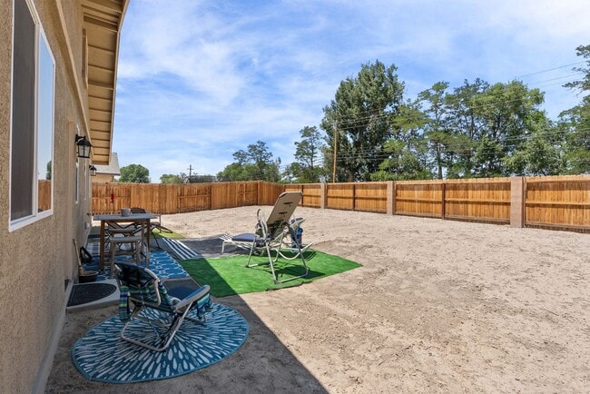 Building Photo - FURNISHED! 3 Bedroom, 2 Bathroom New Home ...