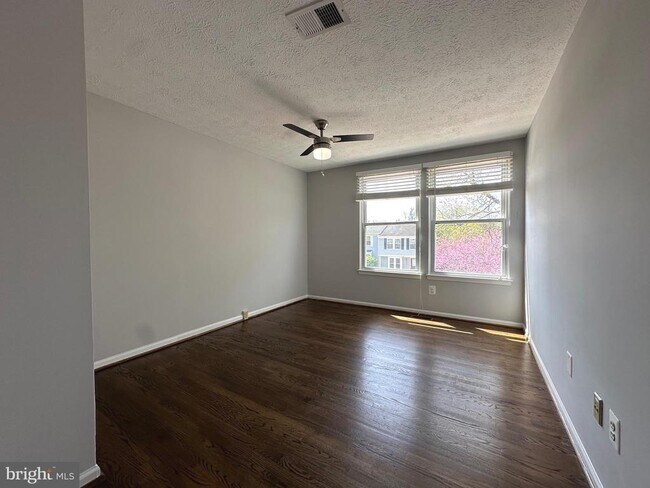 Building Photo - 14632 Stone Crossing Ct