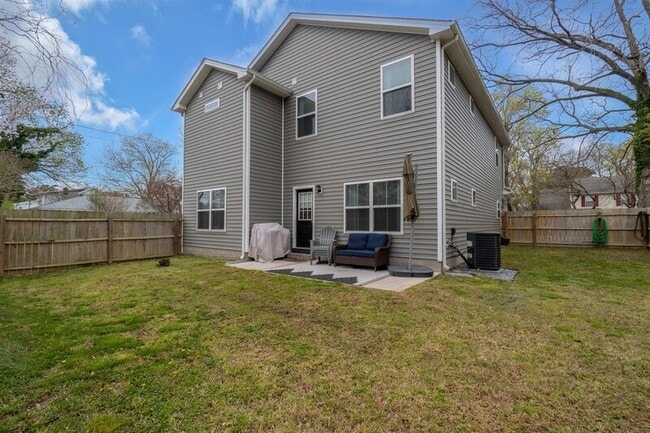 Building Photo - 9300 Buckman Ave