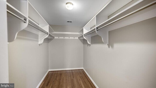 Building Photo - 9705 Eclipse Pl