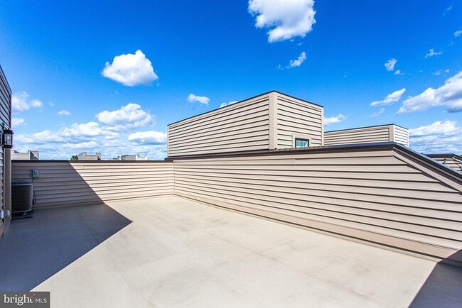 Building Photo - 7510 Sawyer Farm Wy