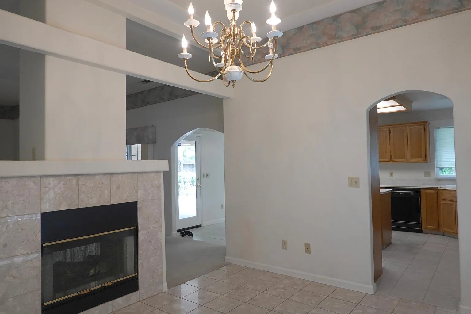 Building Photo - 1132 Acapulco Ct