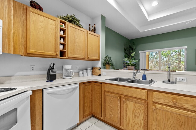 Building Photo - 8243 Mulligan Cir