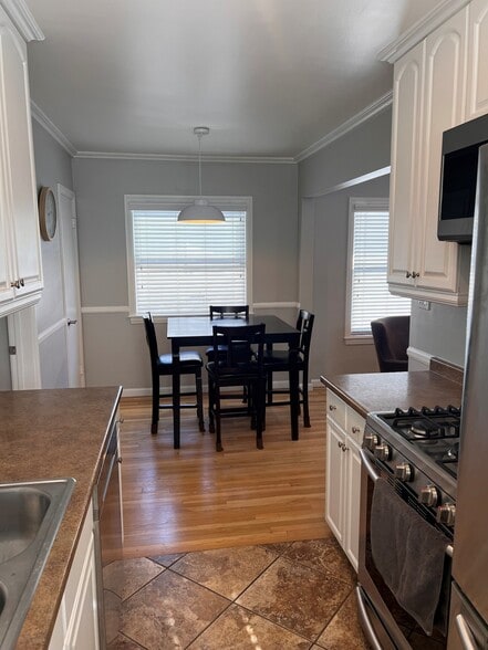 Building Photo - 12713 Venice Blvd