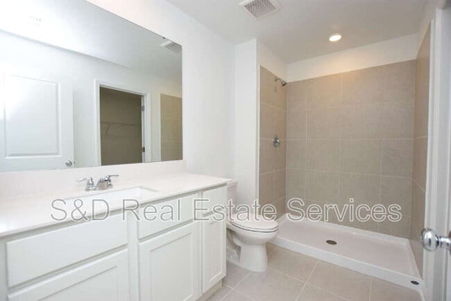 Building Photo - 2216 Rock Dr