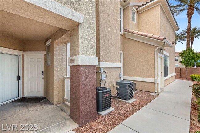 Building Photo - 5855 Valley Dr
