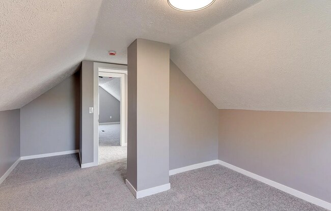 Building Photo - Fully Remodeled 4 Bedroom Benson Home!!