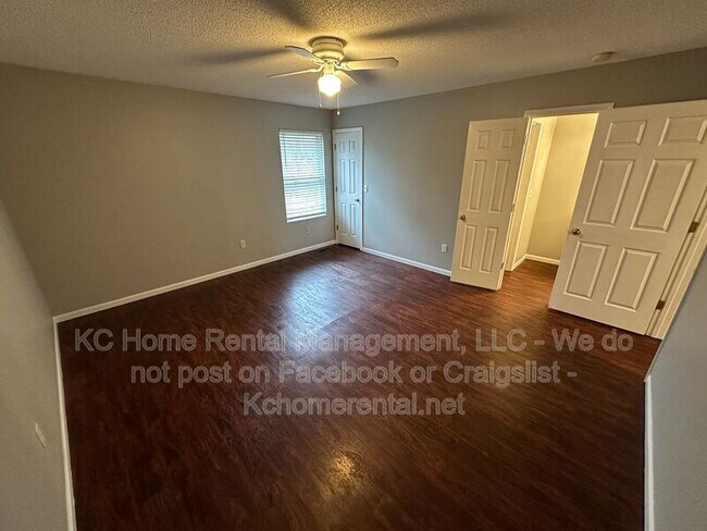 Building Photo - 5656 N Anita Ave