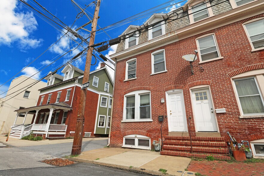 Building Photo - 31 S Darlington St