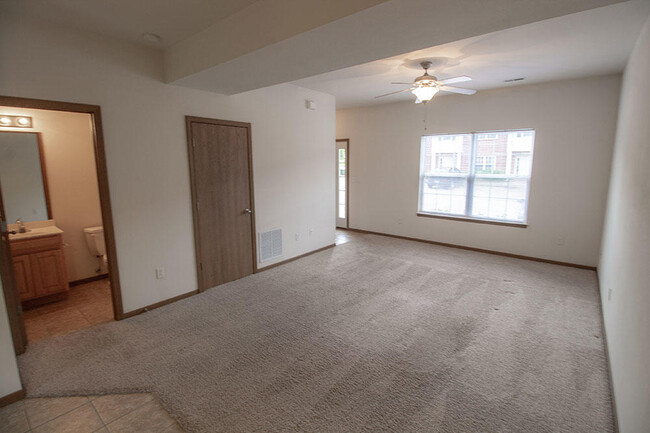 Building Photo - 1639 Citadel Dr